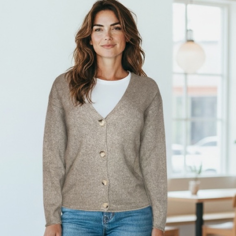 Member’s Mark Soft Knit V-Neck Cardigan – Neutral Heather Beige – XS